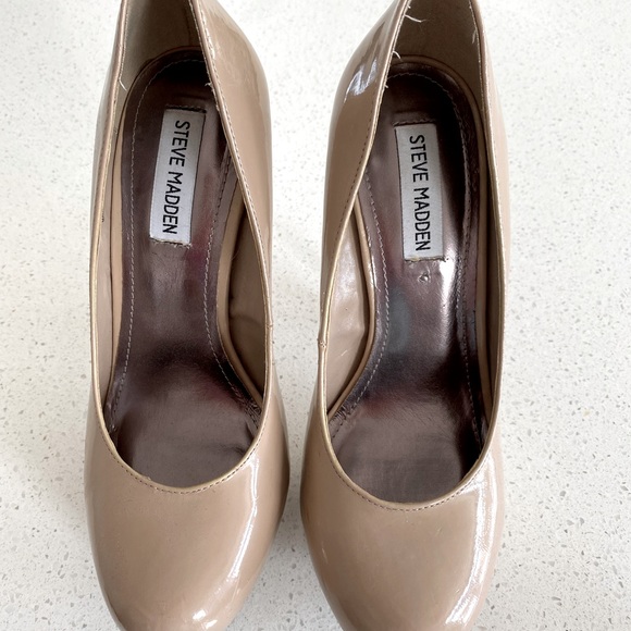 Steve Madden Nude heels - Picture 2 of 4